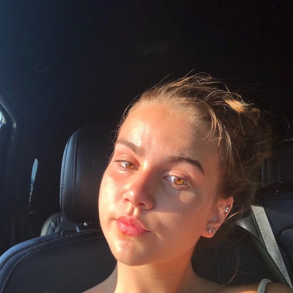 Meet your Posher, Sam - Picture 1 of 1